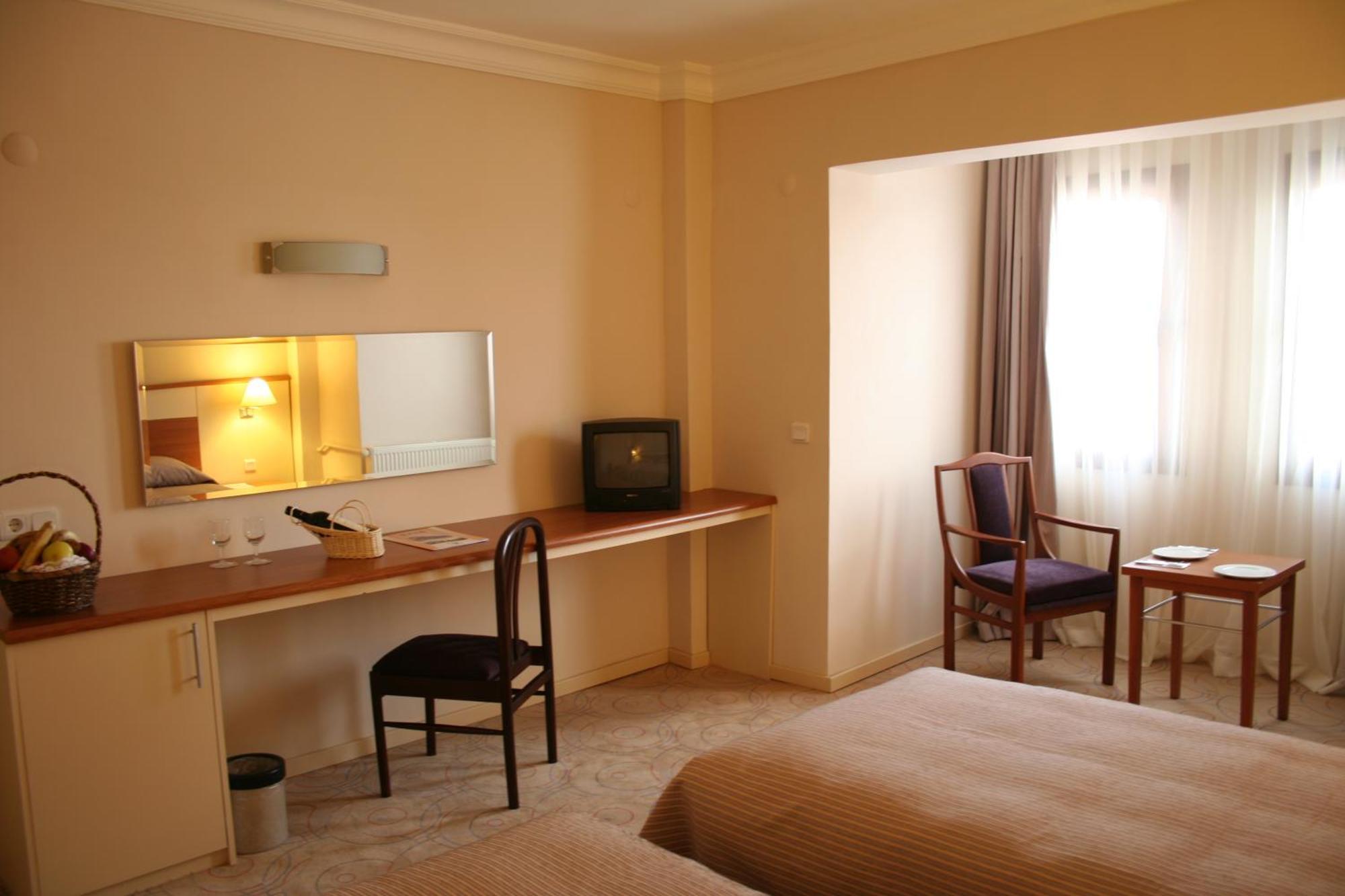 Crystal Kaymakli Hotel & Spa Exterior photo